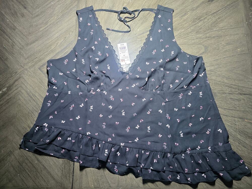 Auden Butterfly Print Off Shoulder Tie Front Crop Top Black